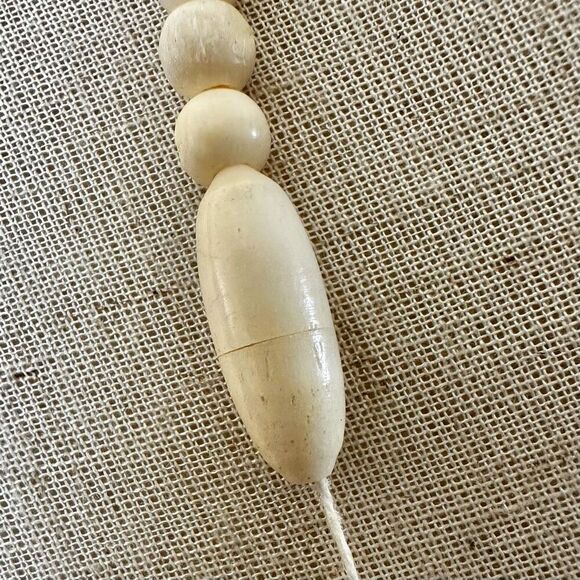 Vintage Boho Cream Mini camel Carved beaded  necklace - Picture 4 of 8